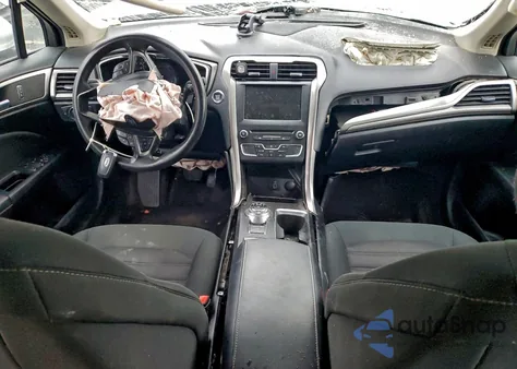 2017 Ford Fusion Se z USA, uszkodzony, nr VIN 3FA6P0HD3HR320203